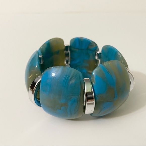 Vintage Blue Swirl Silver Tone Wide Lucite Stretch Bracelet - Picture 16 of 16